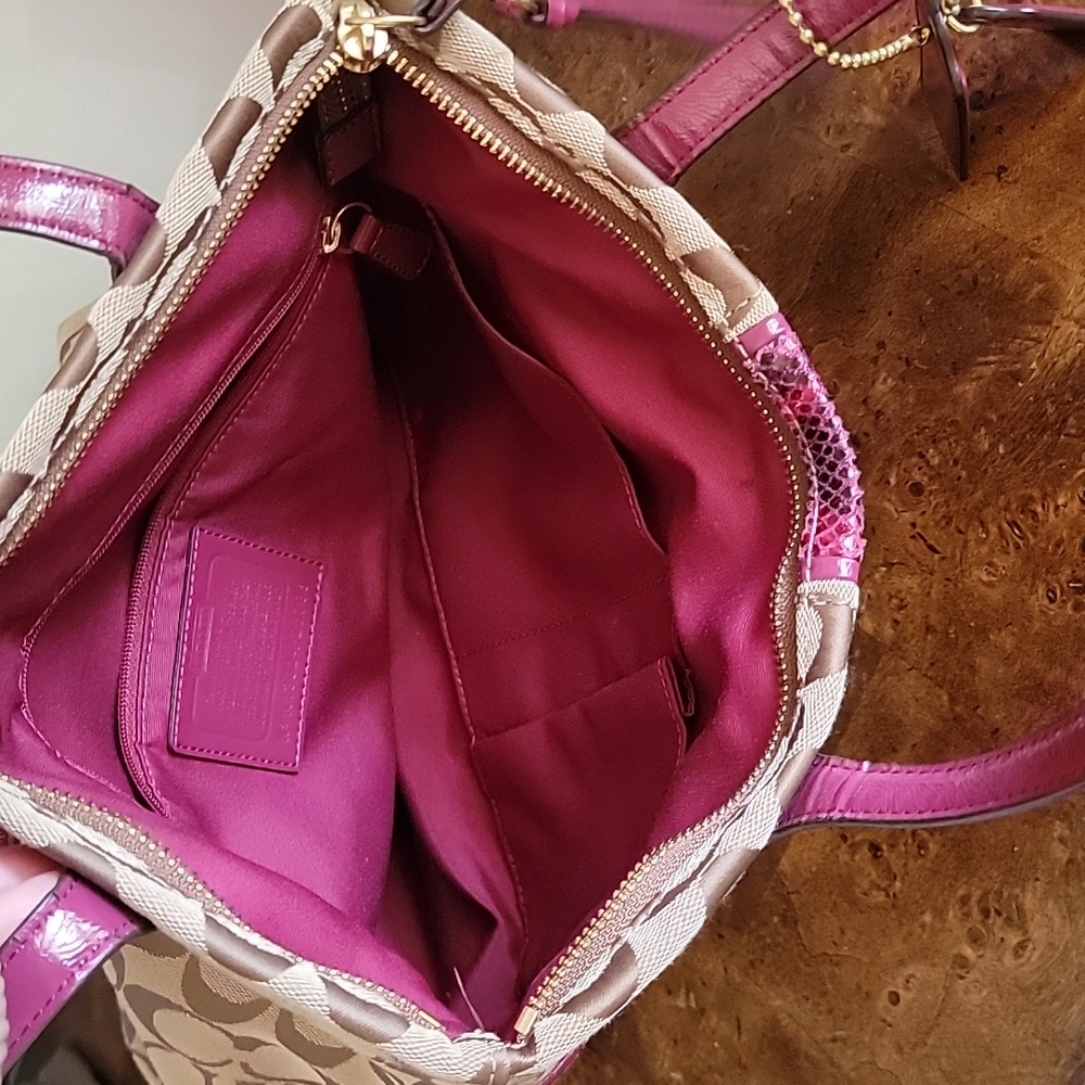 Coach signature Python Stripe Raspberry Tote - Picture 8 of 10
